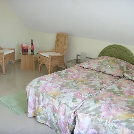 Modernes-5-ferienhaus-im-maisonettenstil-in-damp * Damp